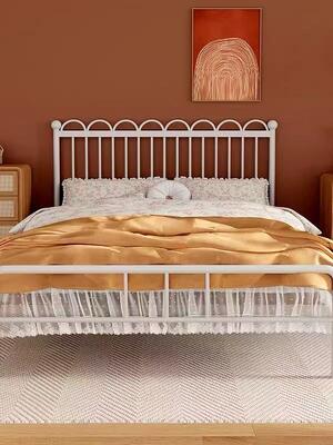 French Vintage Metal Bed Frame with Bold Minimalist DesignElegant Iron Bed for Modern and Classic Bedrooms